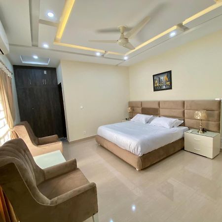 Continental Boutique House Bed and Breakfast Islamabad Buitenkant foto