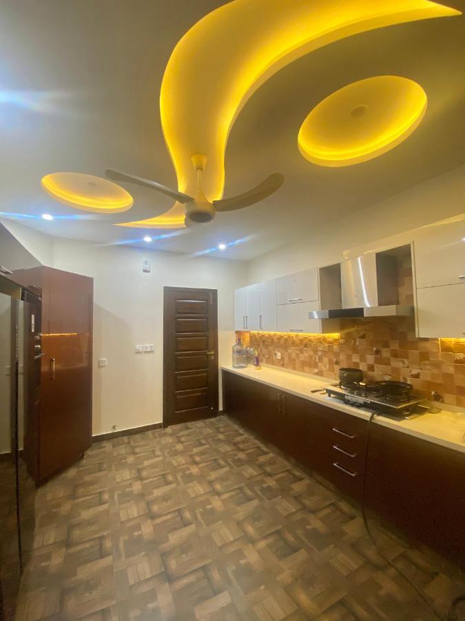 Continental Boutique House Bed and Breakfast Islamabad Buitenkant foto